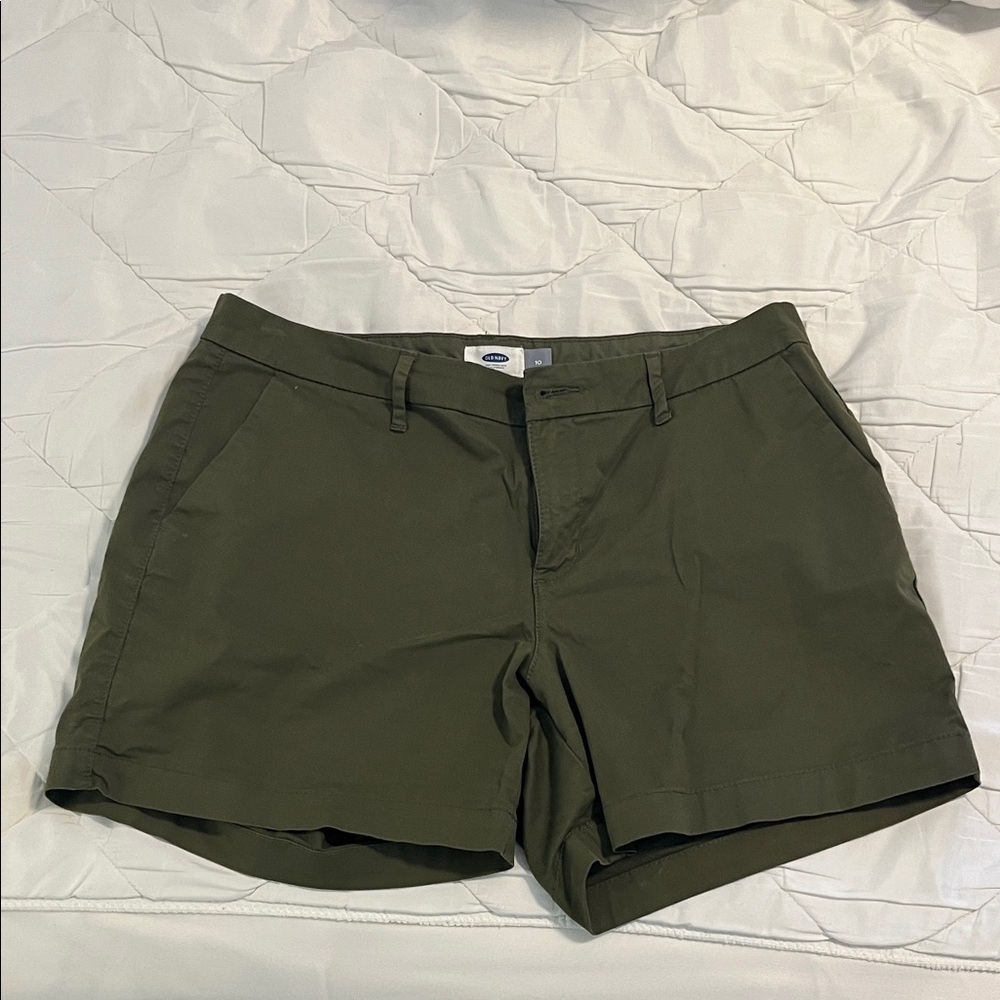 Old Navy Dark Green Women's Bermudas